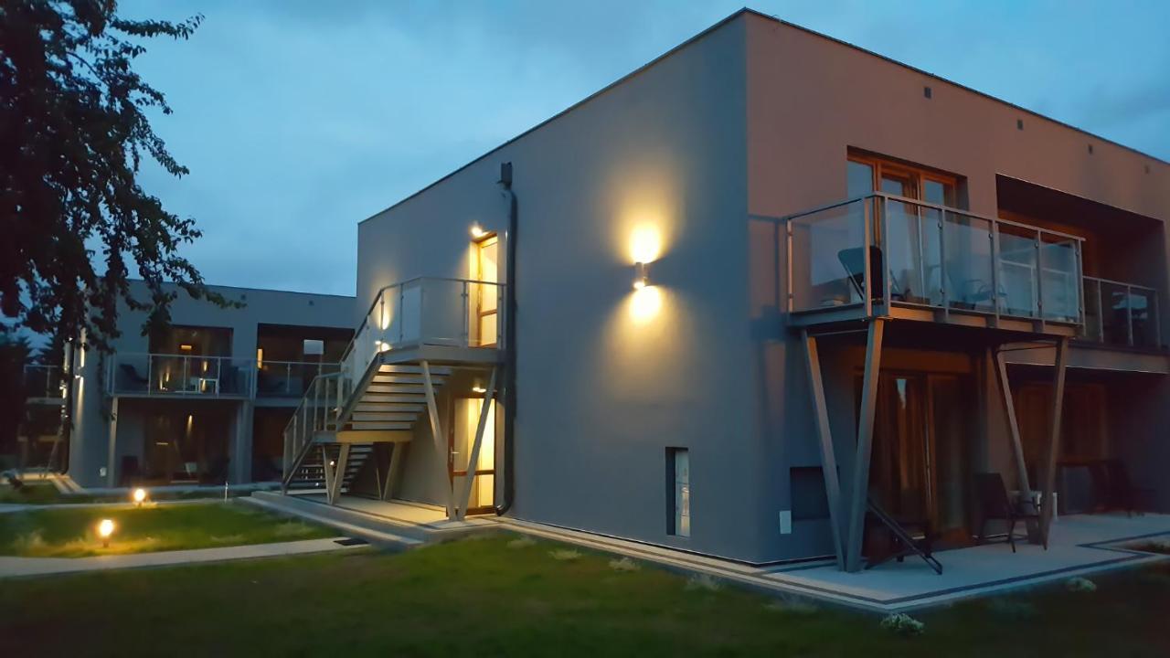 Wodnik Uslugi Hotelarskie, Apartamenty Rowy  Extérieur photo
