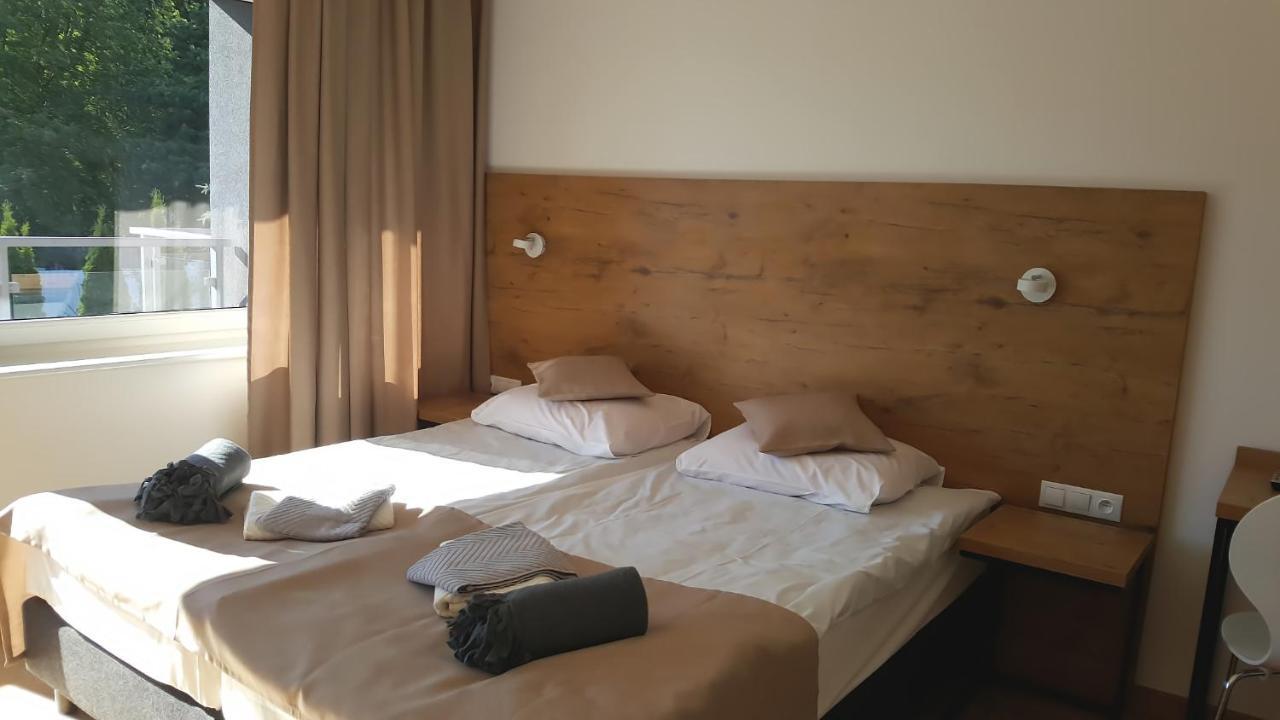 Wodnik Uslugi Hotelarskie, Apartamenty Rowy  Extérieur photo