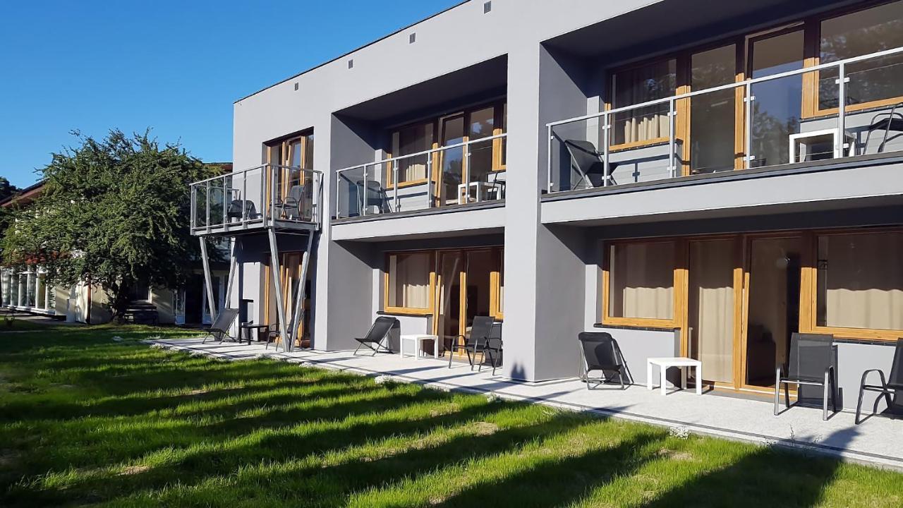 Wodnik Uslugi Hotelarskie, Apartamenty Rowy  Extérieur photo