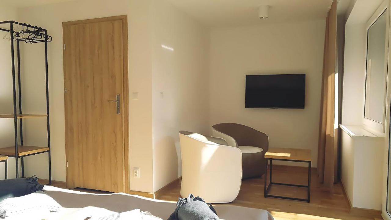 Wodnik Uslugi Hotelarskie, Apartamenty Rowy  Extérieur photo